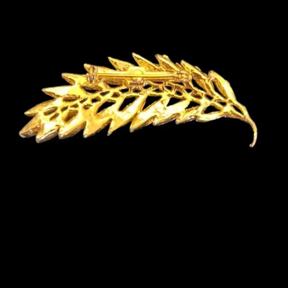 Vintage 60s-70s Textured Leaf Brooch Pin Gold Tone - Picture 3 of 4